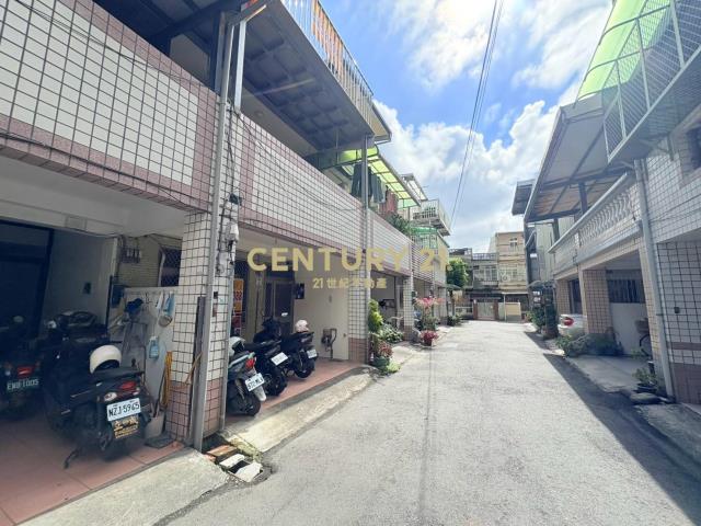 LB178宜商旁市中心低總價透天