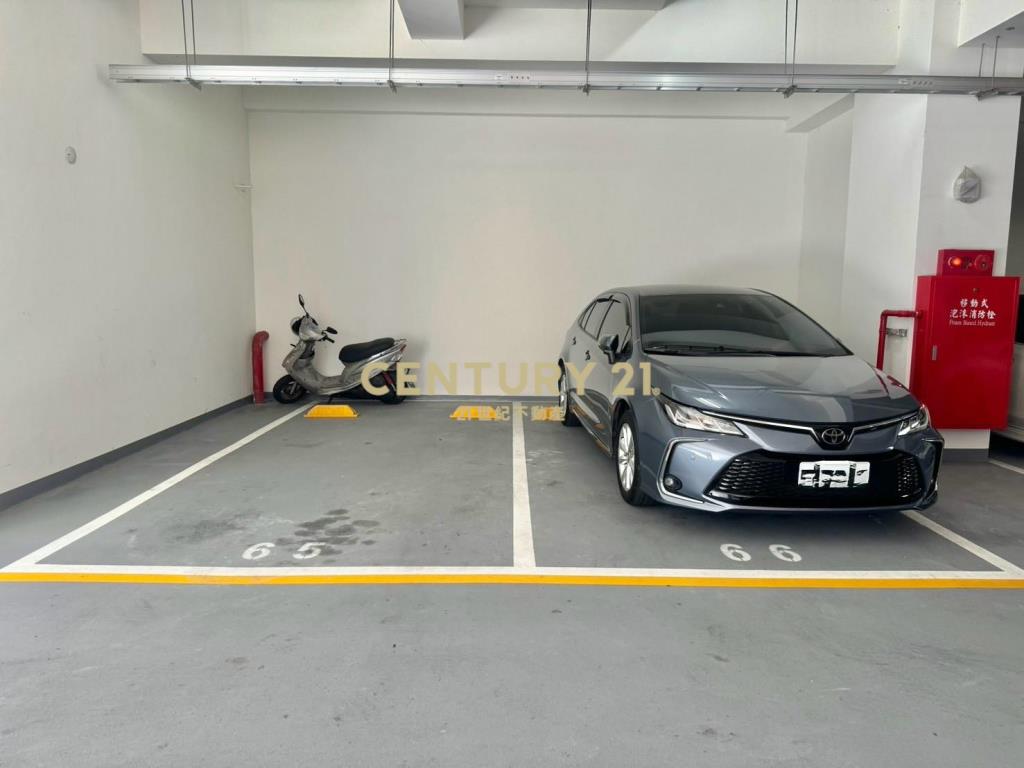 LA198宜蘭轉運站大露台車位美廈