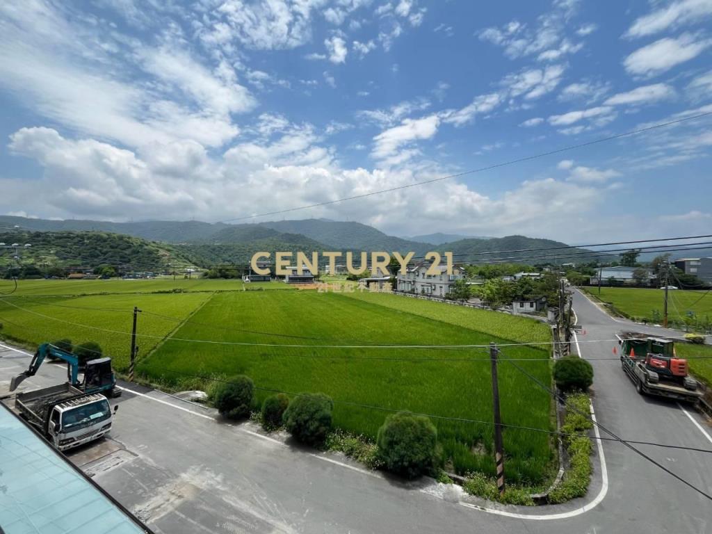 LB186近冬山市區全新邊間透天