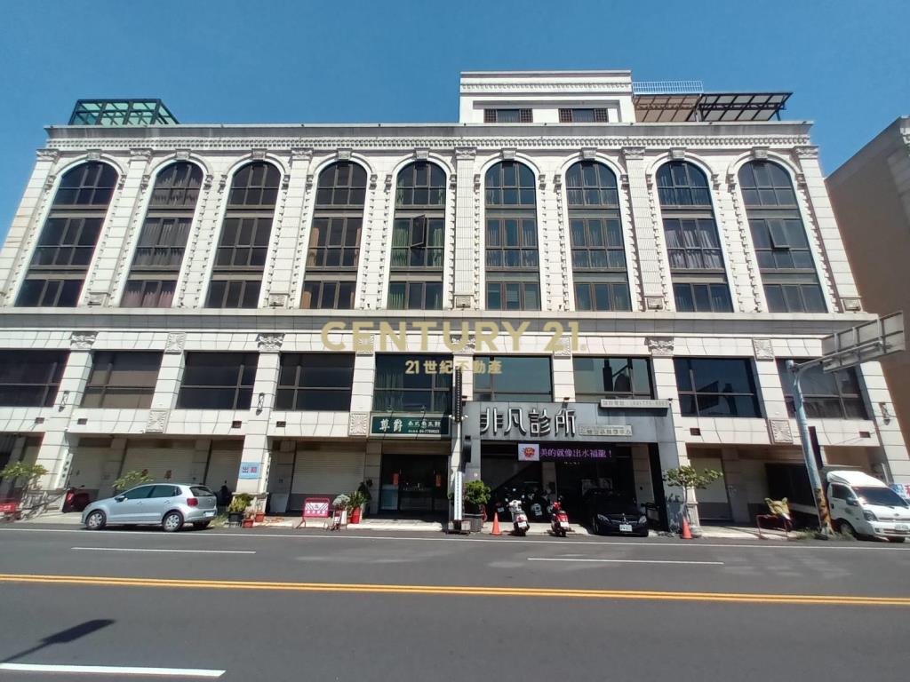 鹿港老街電梯透天店面