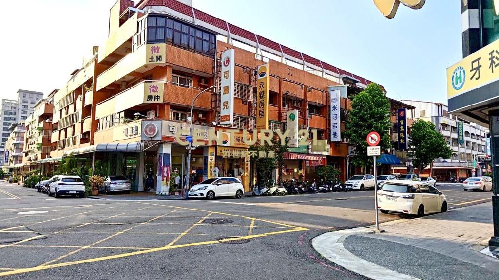 向心商圈熱鬧傳家金透店