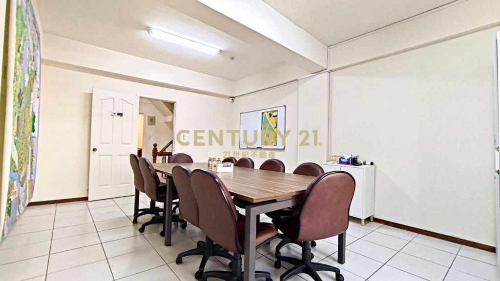 向心商圈熱鬧傳家金透店