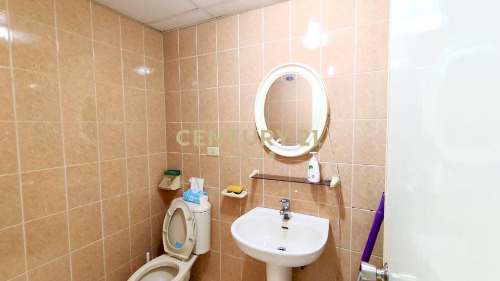 向心商圈熱鬧傳家金透店