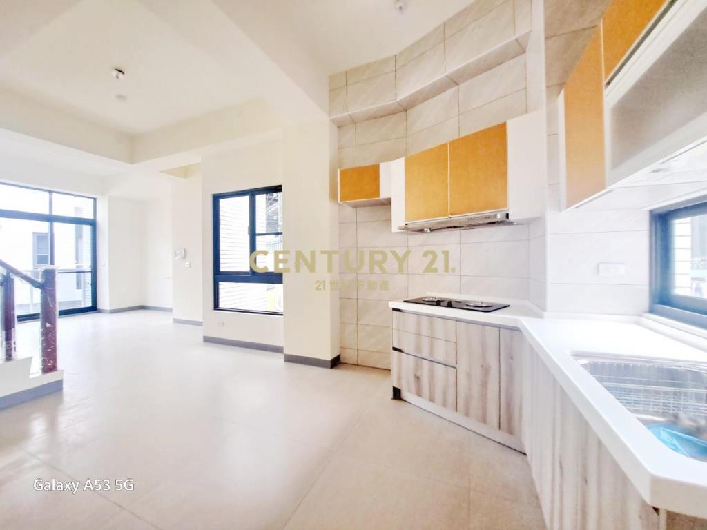 富暘富墅全新邊間大面寬別墅