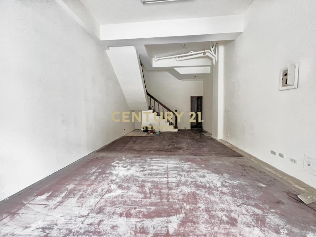 五期大墩家樂福金店面