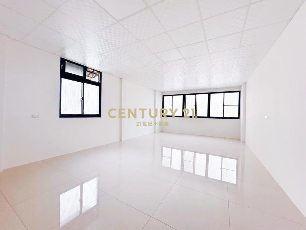 大里中興路雙面臨路透天