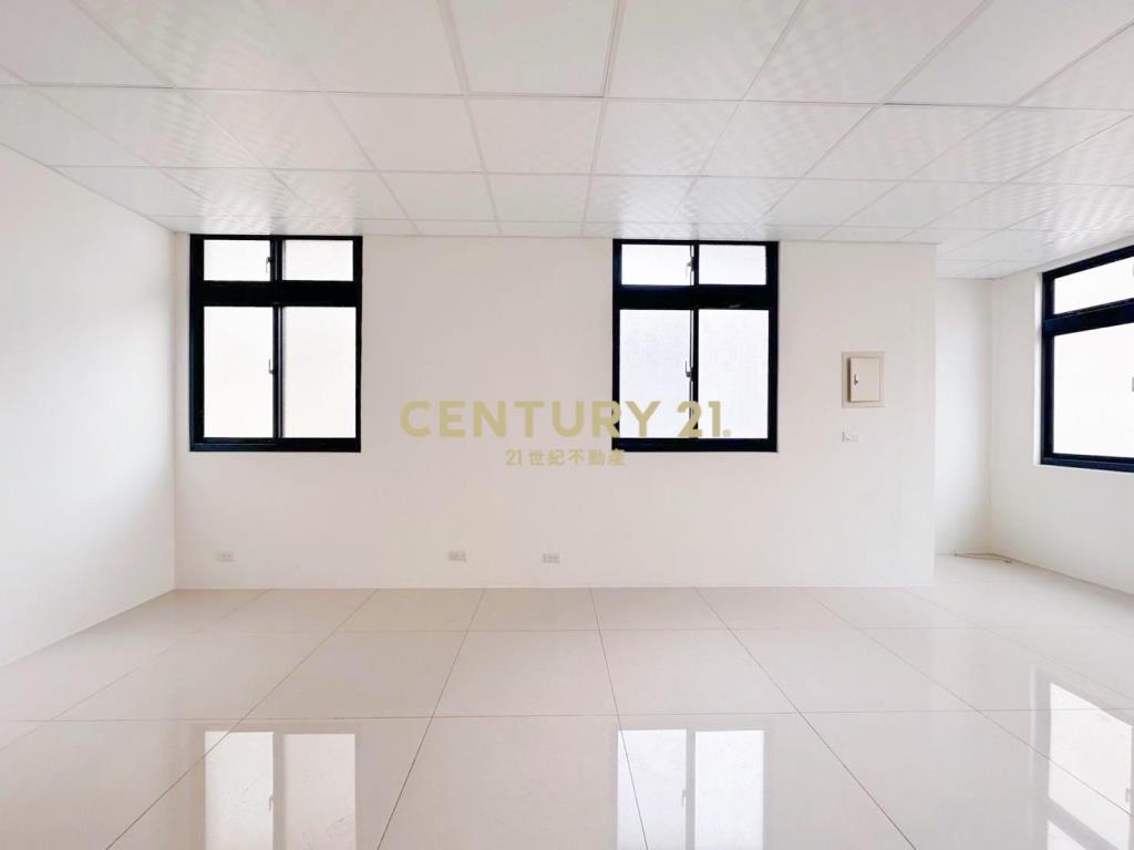 大里中興路雙面臨路透天