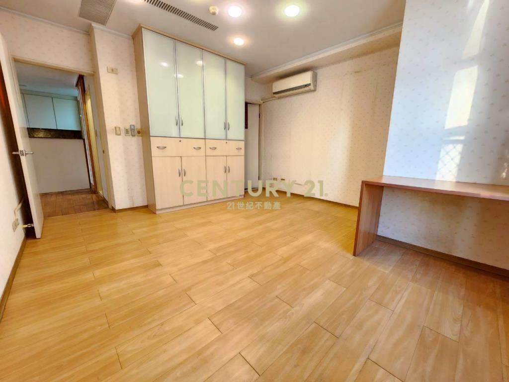 豐樂公園大四房雙車位