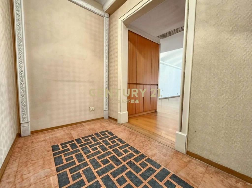 豐樂公園大四房雙車位