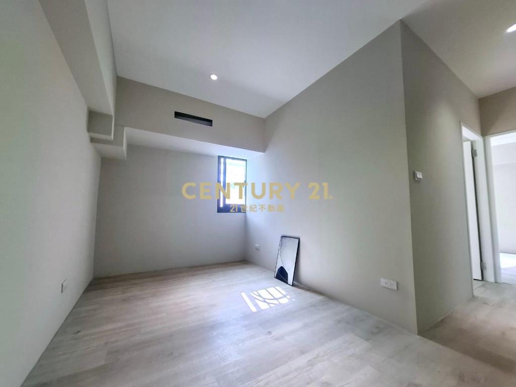 全新整理一中低總價2房