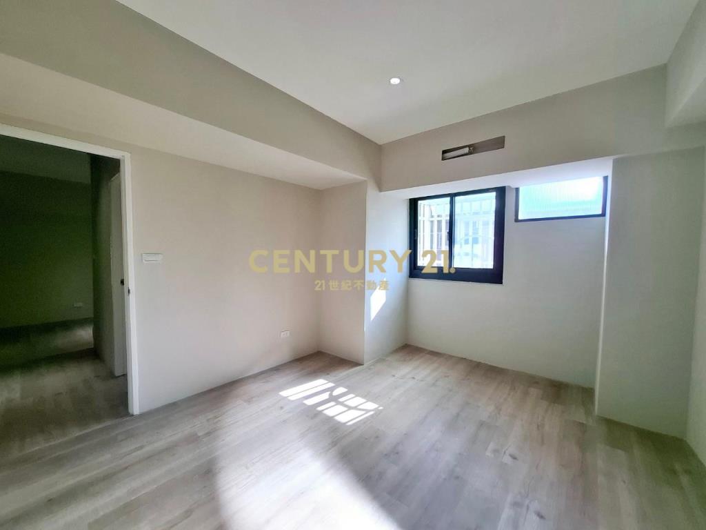 全新整理一中低總價2房