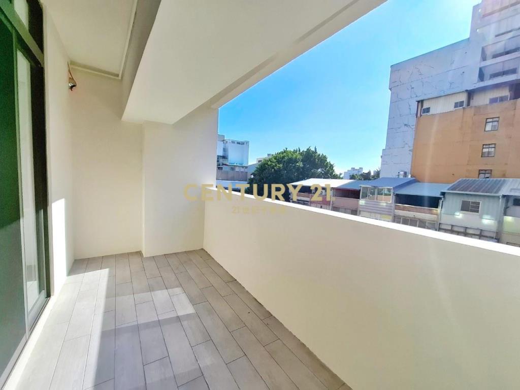 忠孝商圈邊間採光大三房+平車