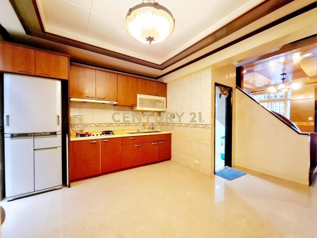 正五期文心森林公園車庫美墅