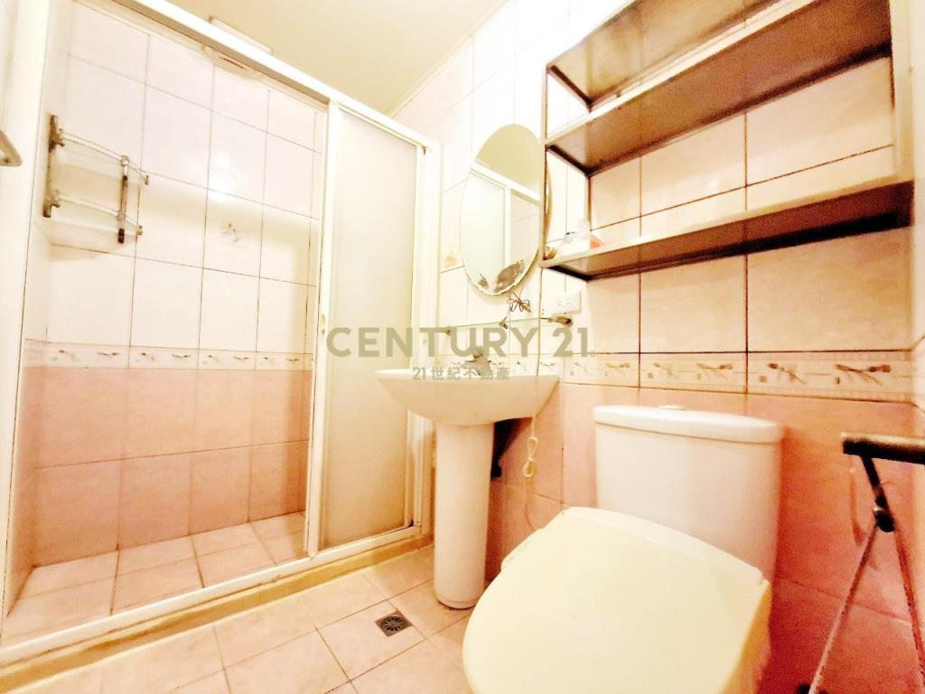 正五期文心森林公園車庫美墅