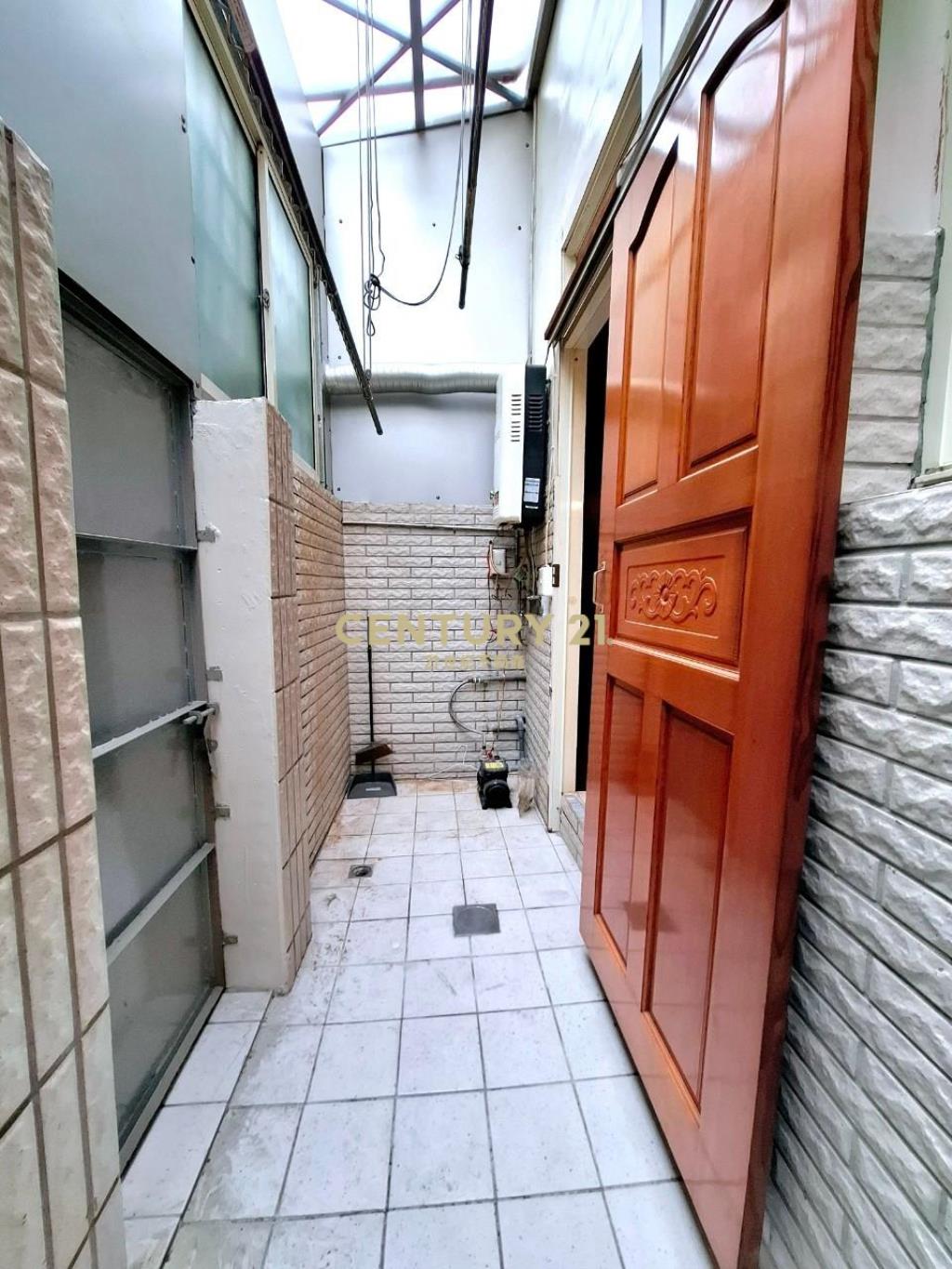 正五期文心森林公園車庫美墅