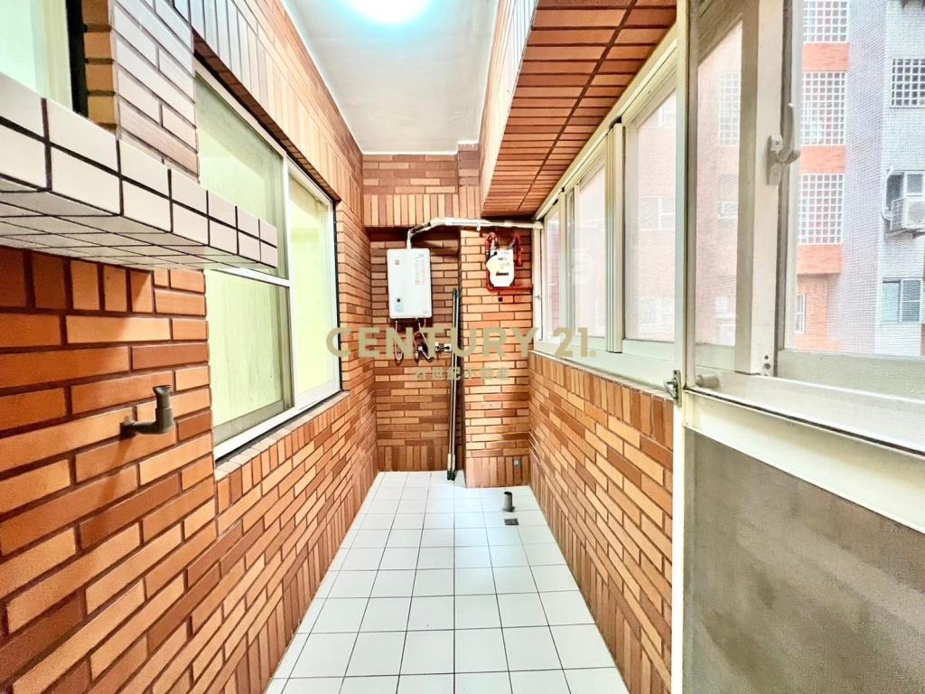 五期東興商圈超美大4房+車位