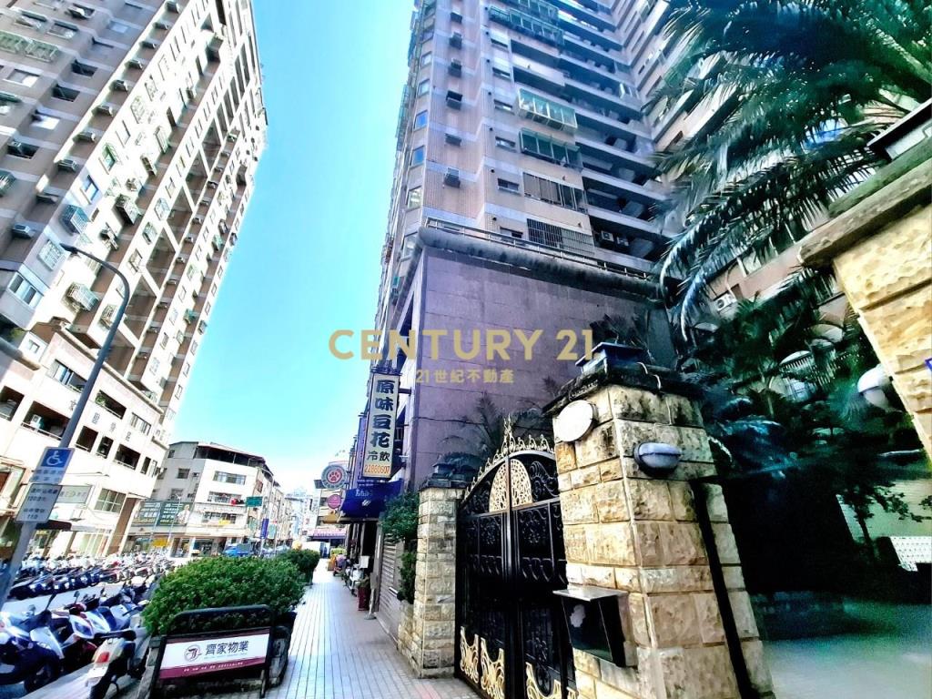 京馥特區美三房平車