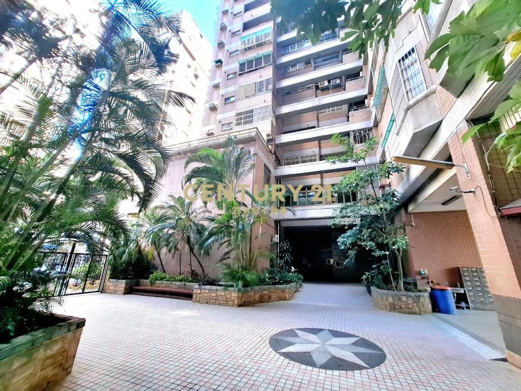 京馥特區美三房平車