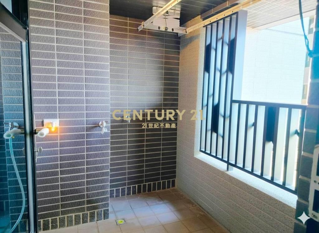 專任~市政愛悅高樓層兩房平車