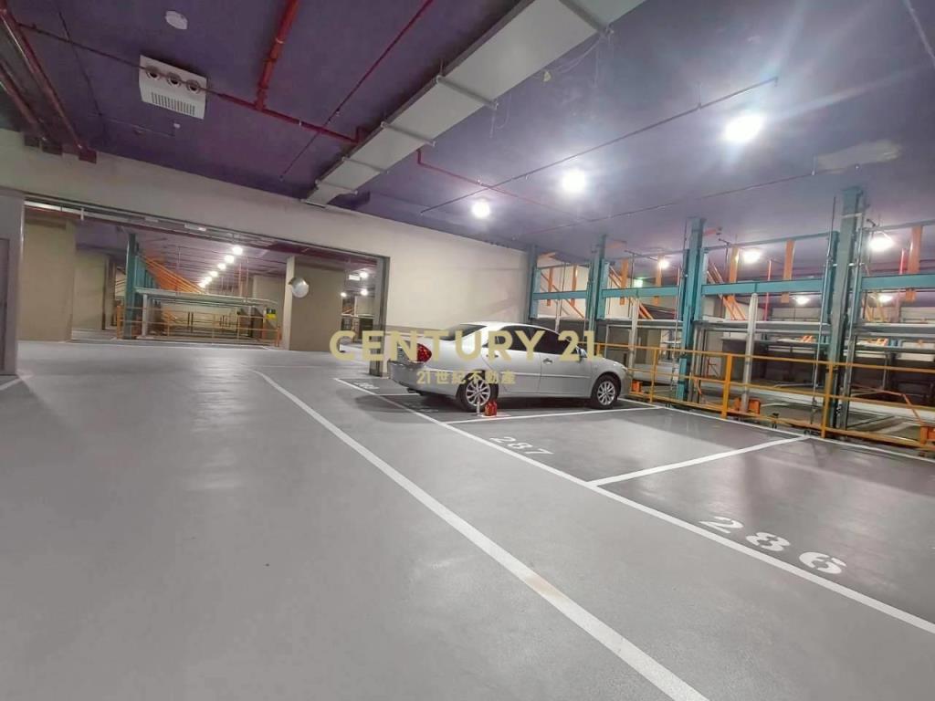 專任~市政愛悅高樓層兩房平車