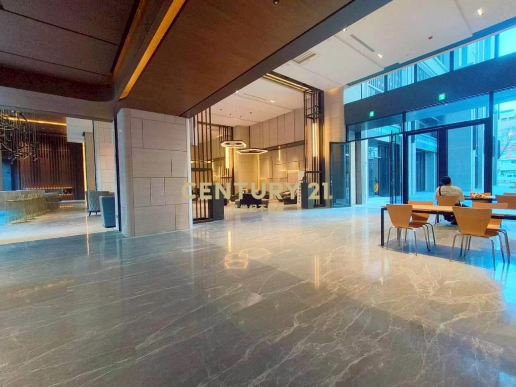 專任~市政愛悅高樓層兩房平車