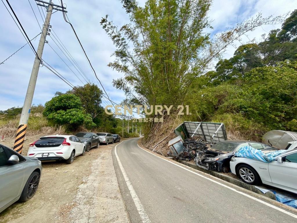 花壇燕窩博物館旁山坡地