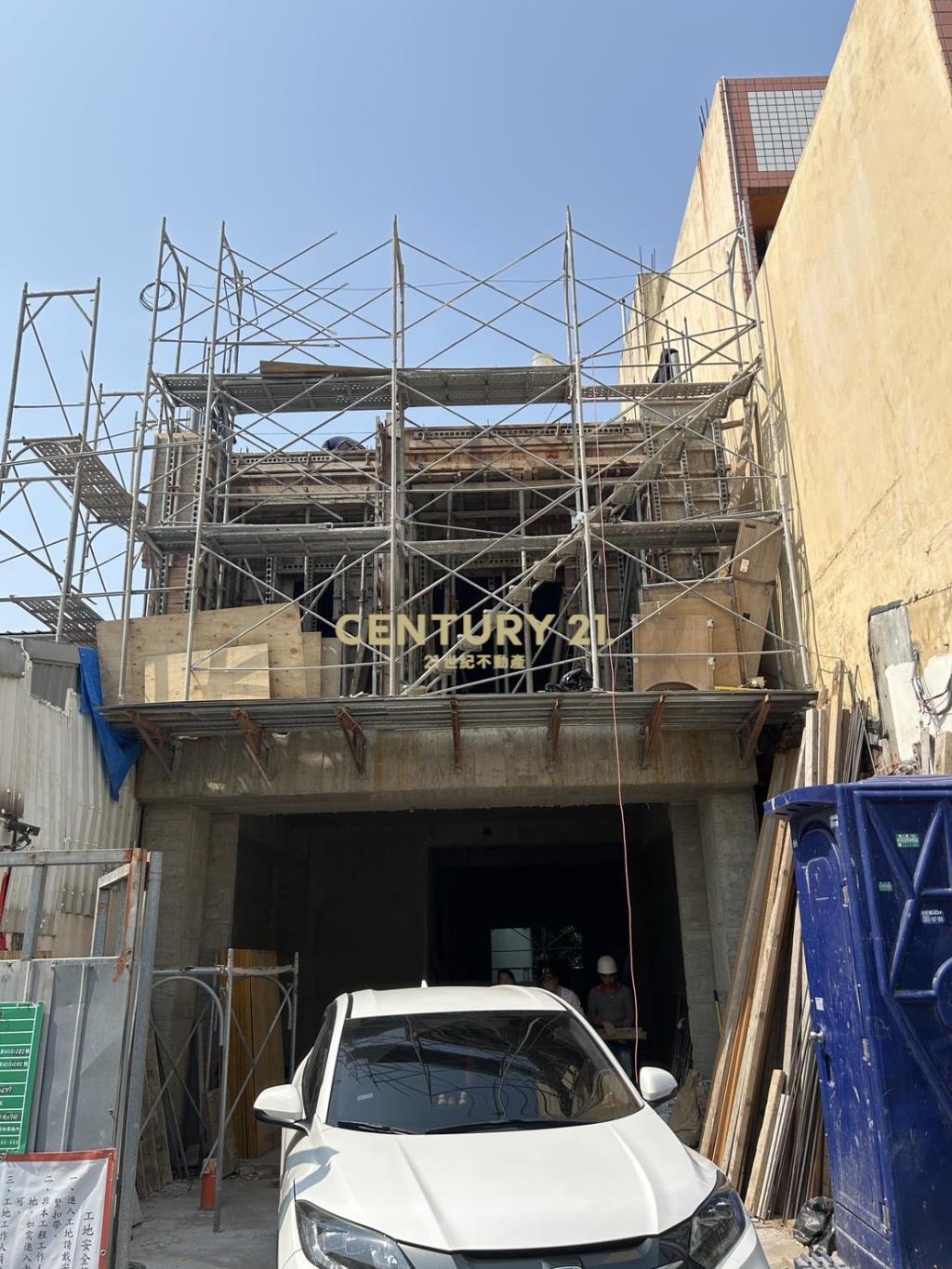 預售大地坪自地自建電梯別墅