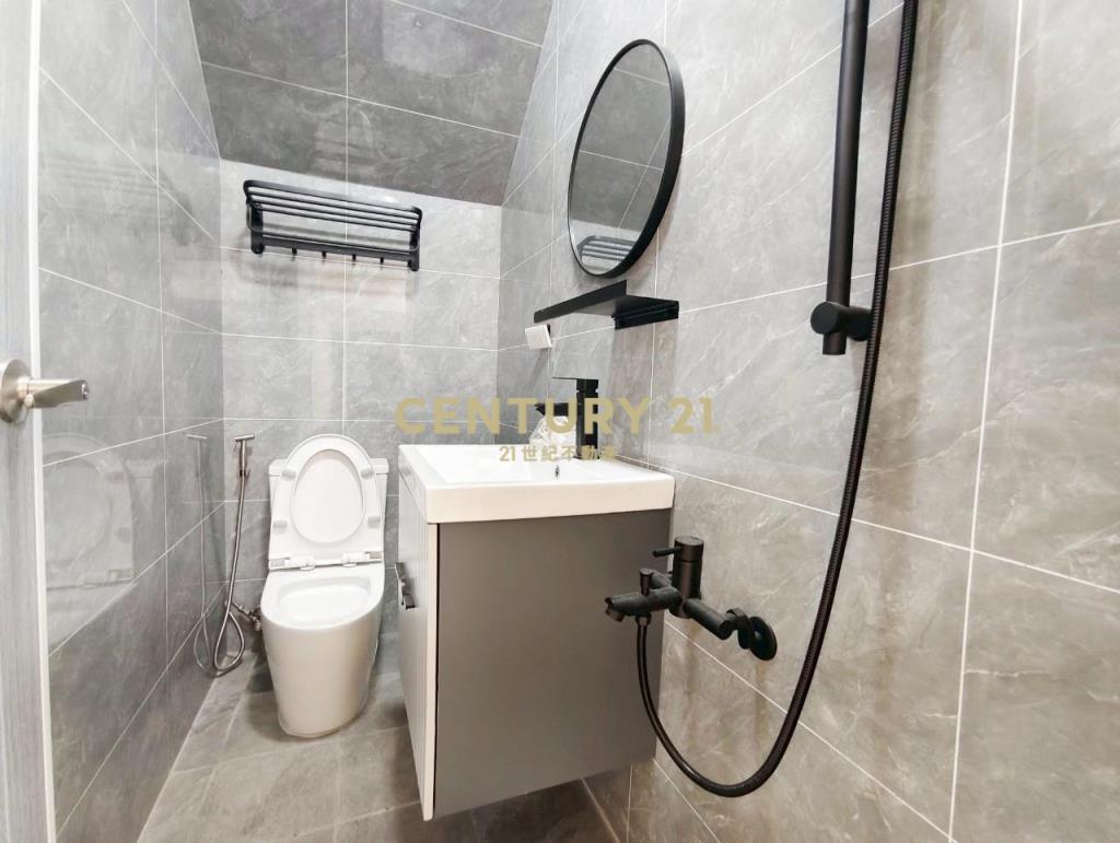 美術館全新整理車庫孝親透天