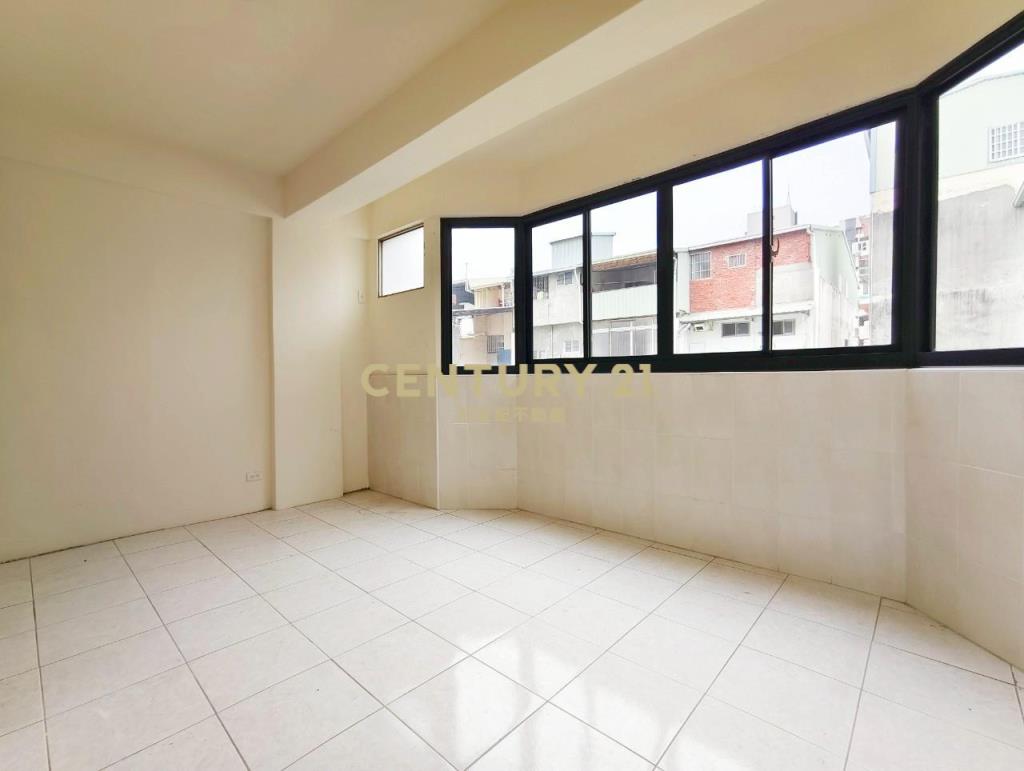 美術館全新整理車庫孝親透天