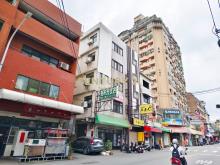 正嶺東科大前黃金透店