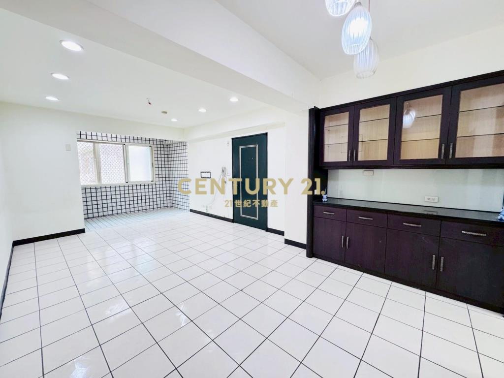 大里綠園金邸稀有三房平車