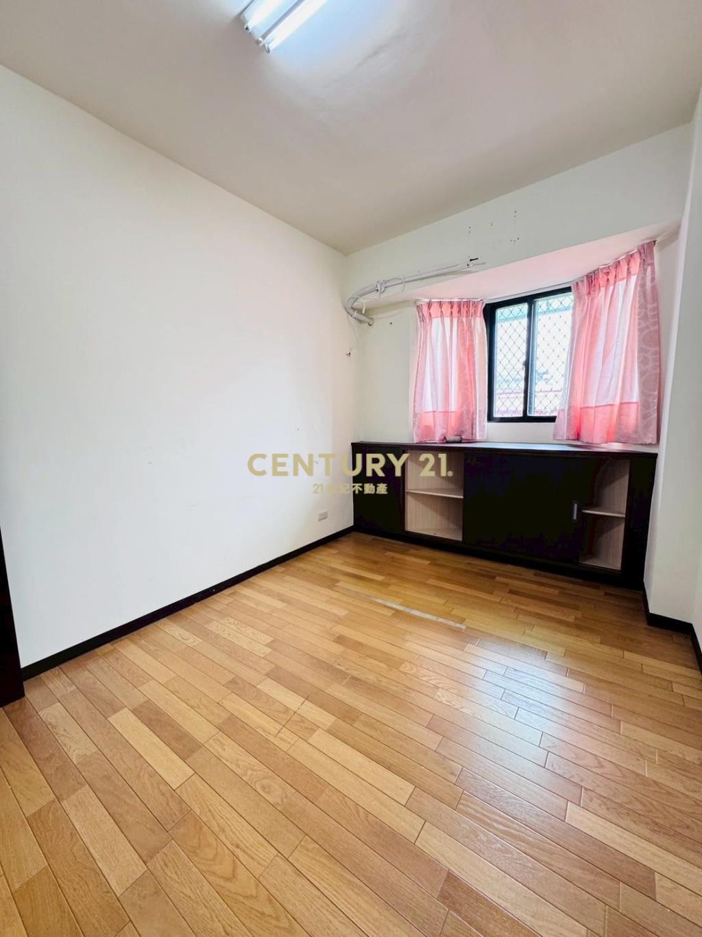 大里綠園金邸稀有三房平車