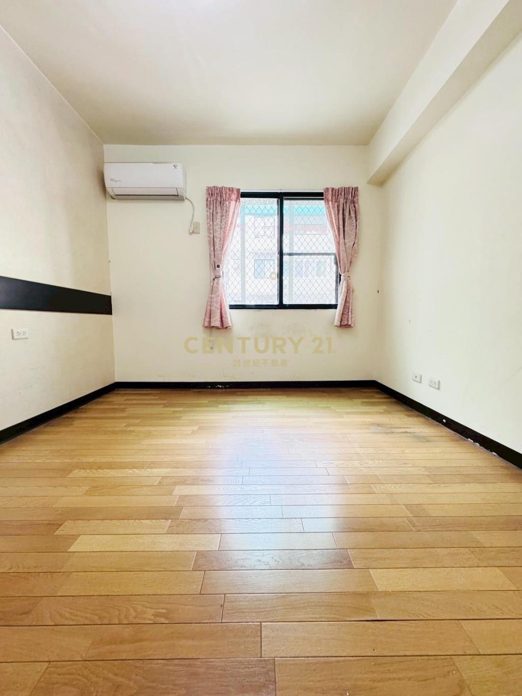 大里綠園金邸稀有三房平車