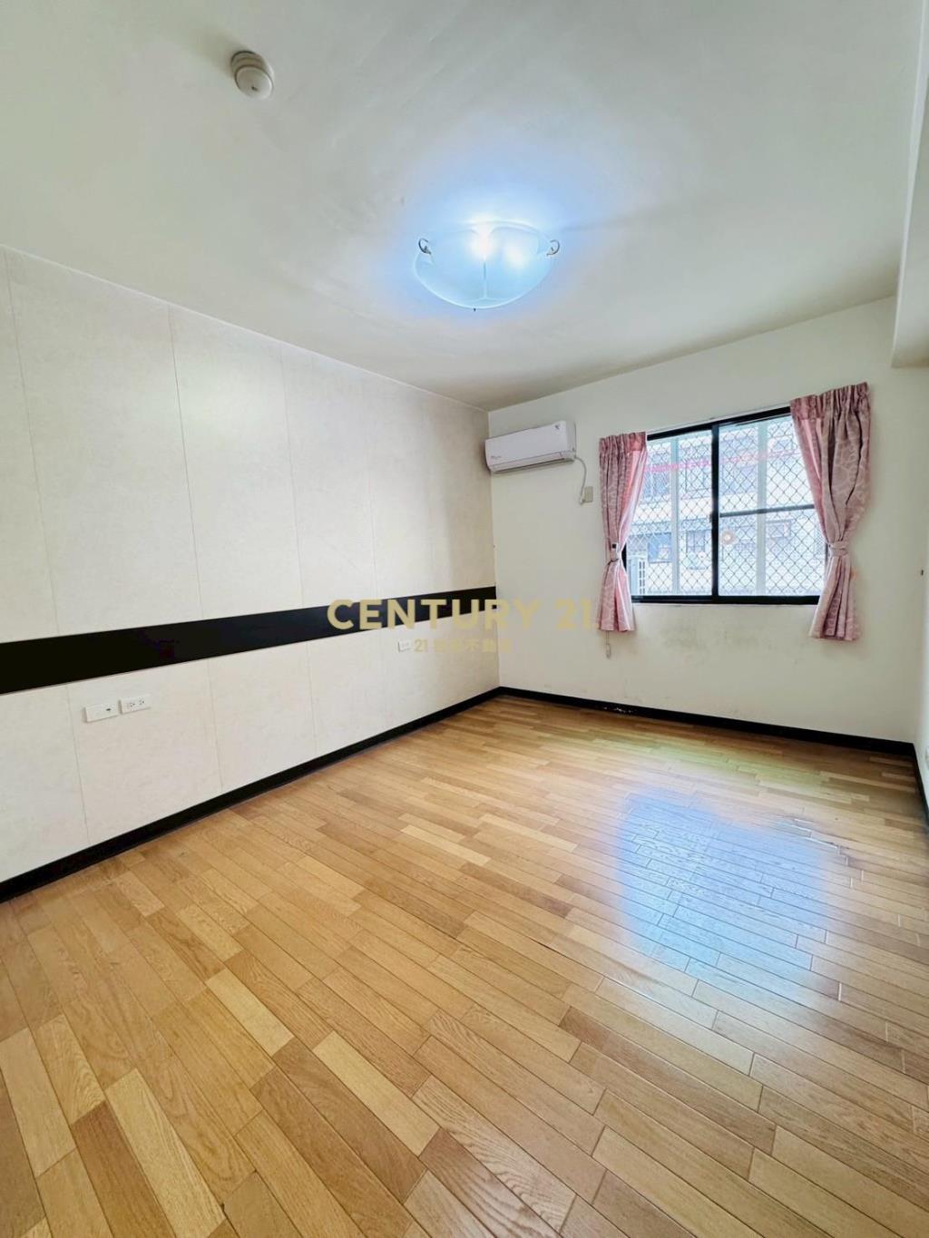 大里綠園金邸稀有三房平車