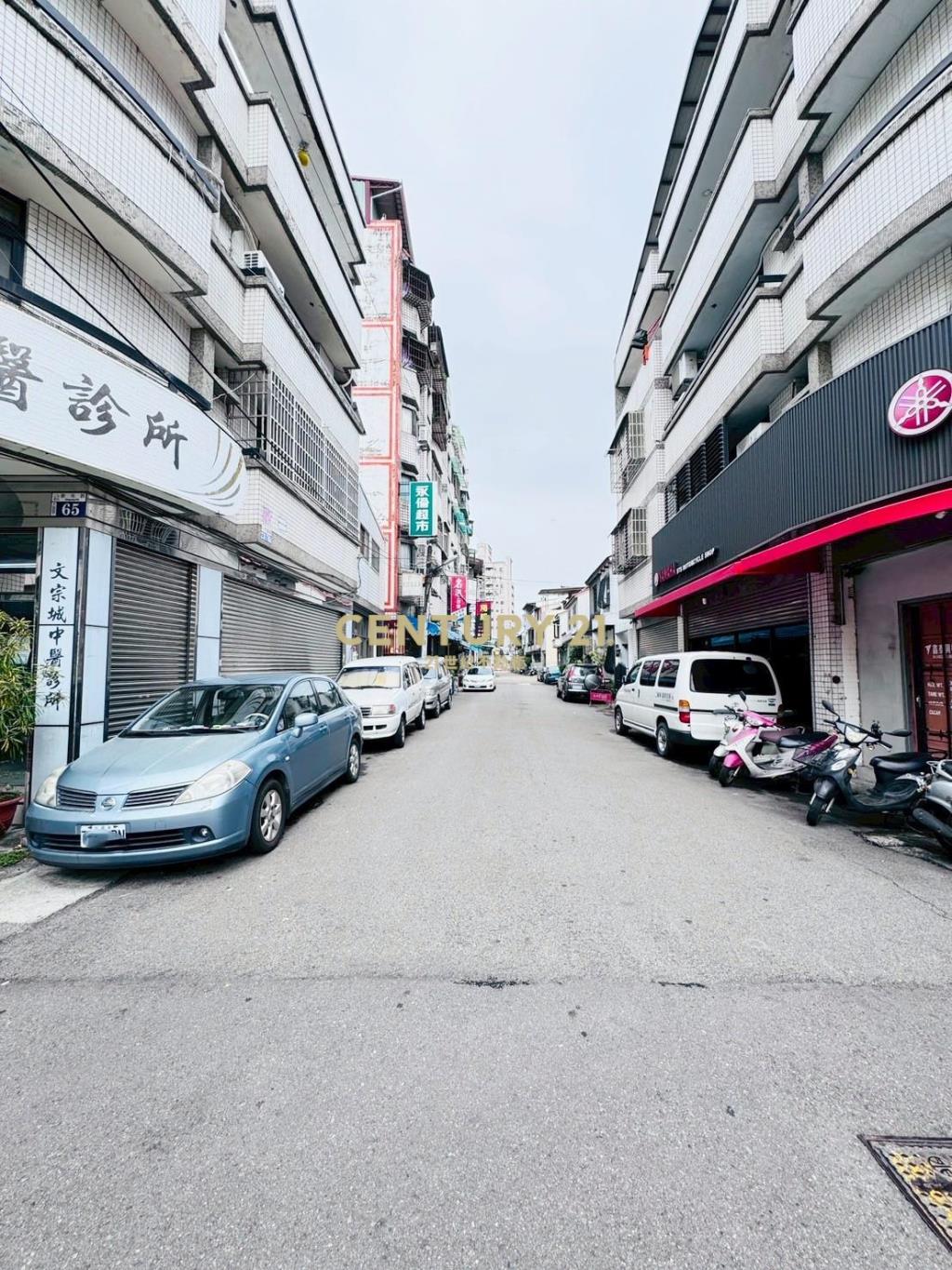 大里綠園金邸稀有三房平車