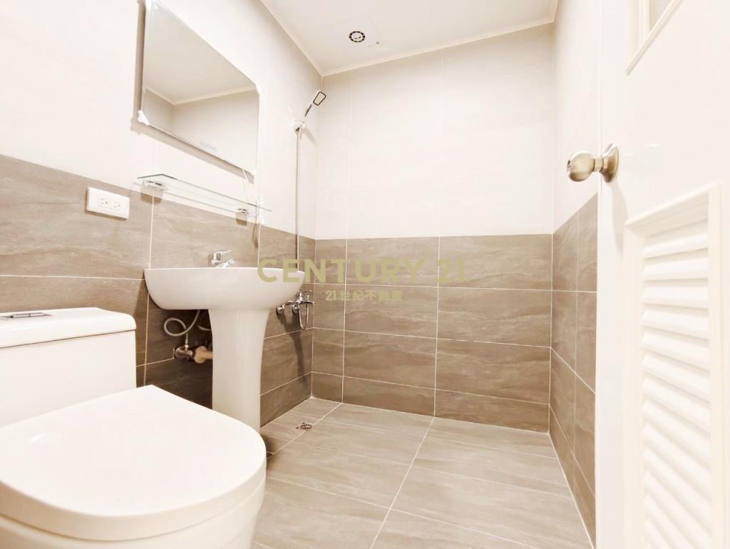 五權車站全新整理3房美寓