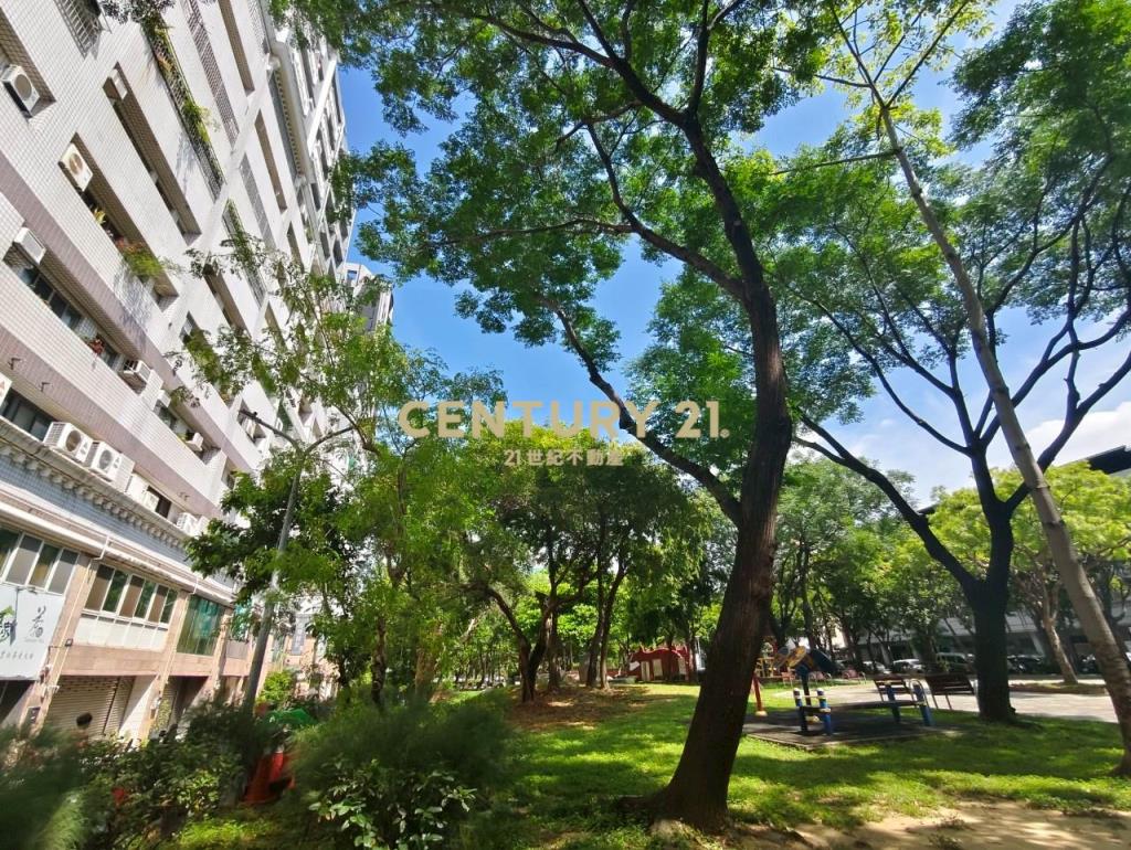 樂群街大面寬樓店