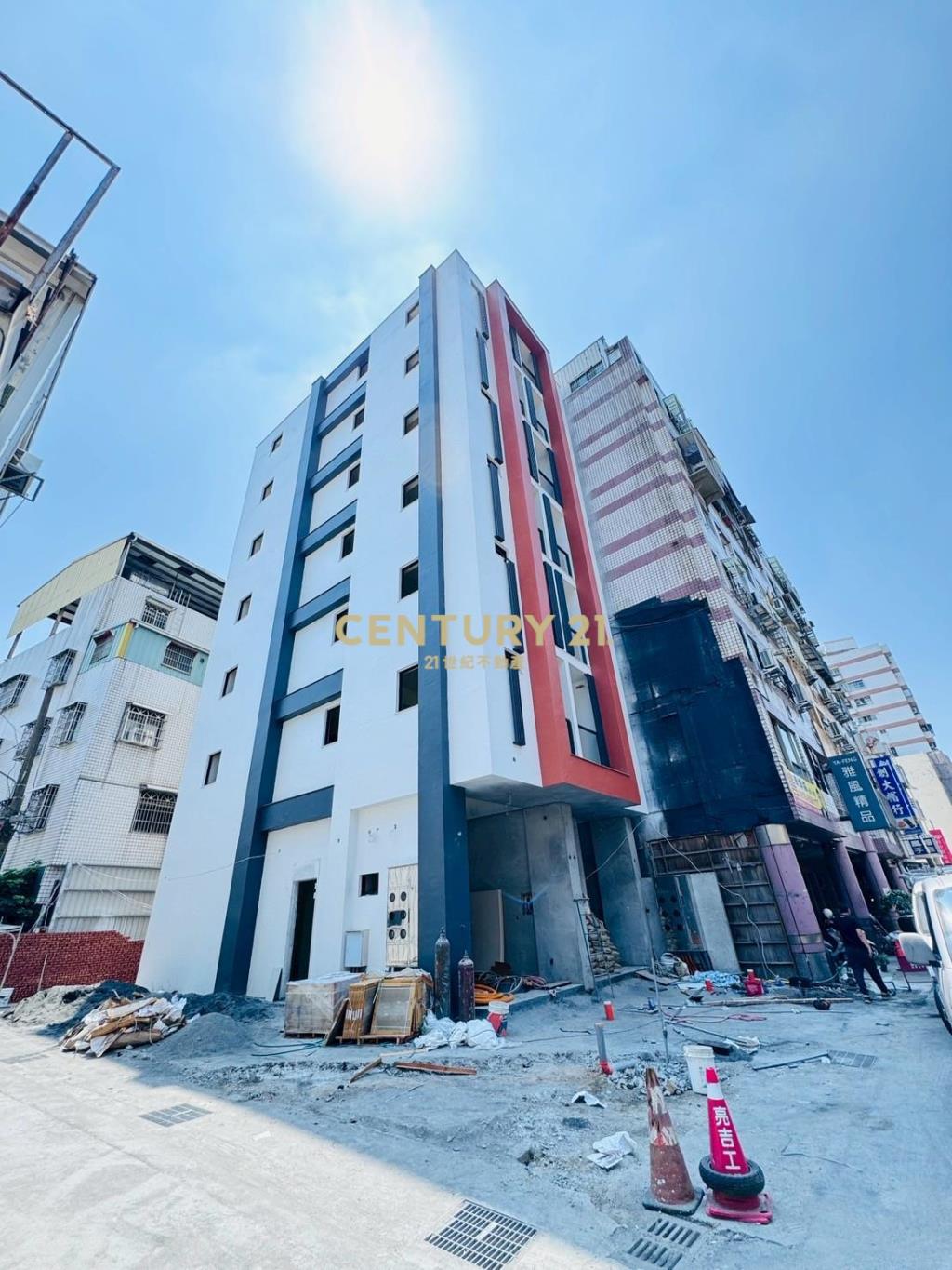 臨15米路全新整棟收租電梯13套