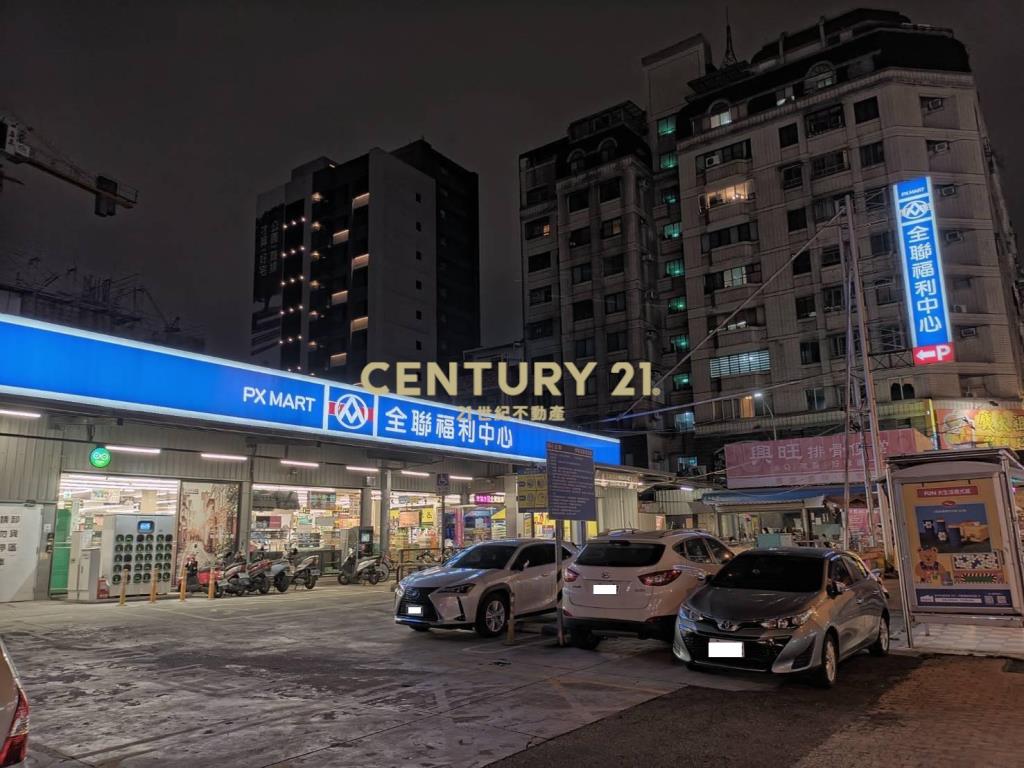 臨15米路全新整棟收租電梯13套