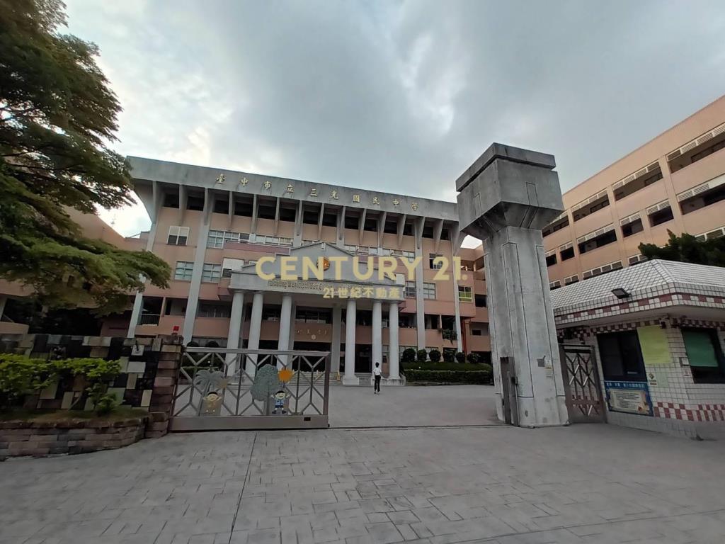 臨15米路全新整棟收租電梯13套