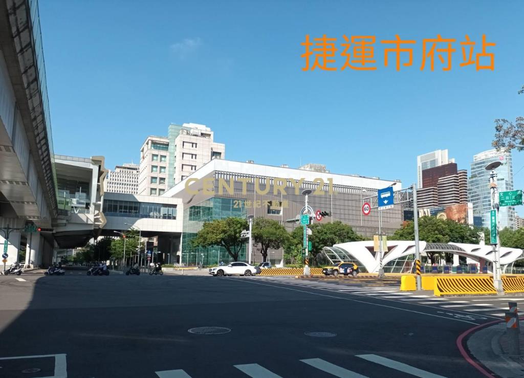 VVS1邊間3房平車