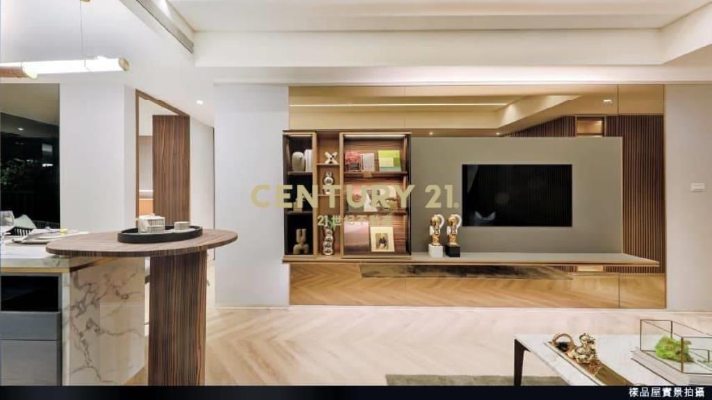 VVS1邊間3房平車