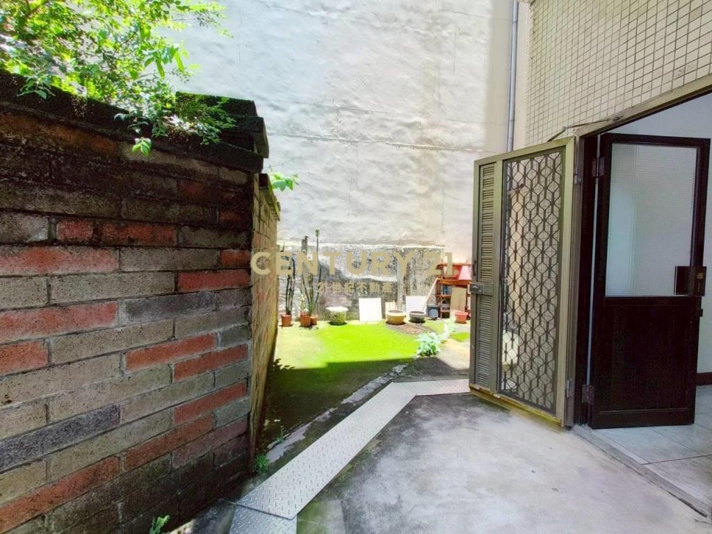 台中法院旁出租1F+B1店面