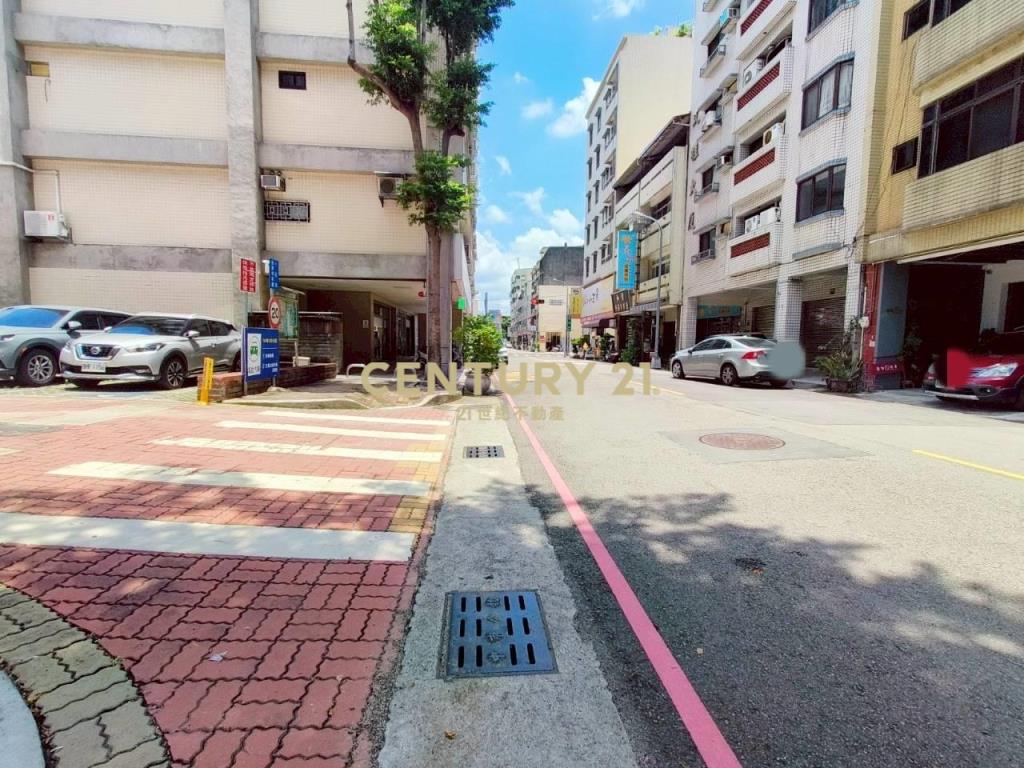 台中法院旁出租1F+B1店面
