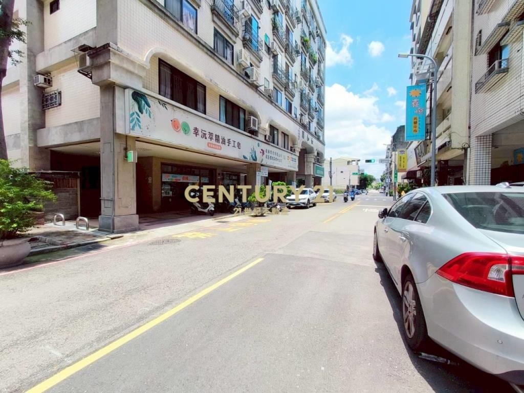 台中法院旁出租1F+B1店面