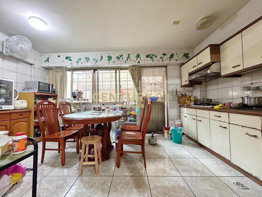 八期豐樂公園大地坪大面寬臨路別墅