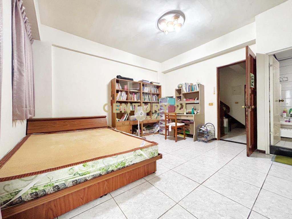 八期豐樂公園大地坪大面寬臨路別墅