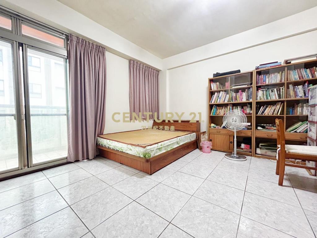 八期豐樂公園大地坪大面寬臨路別墅