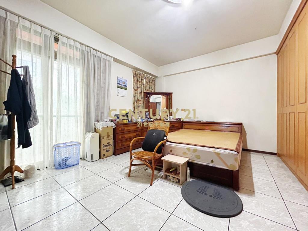 八期豐樂公園大地坪大面寬臨路別墅