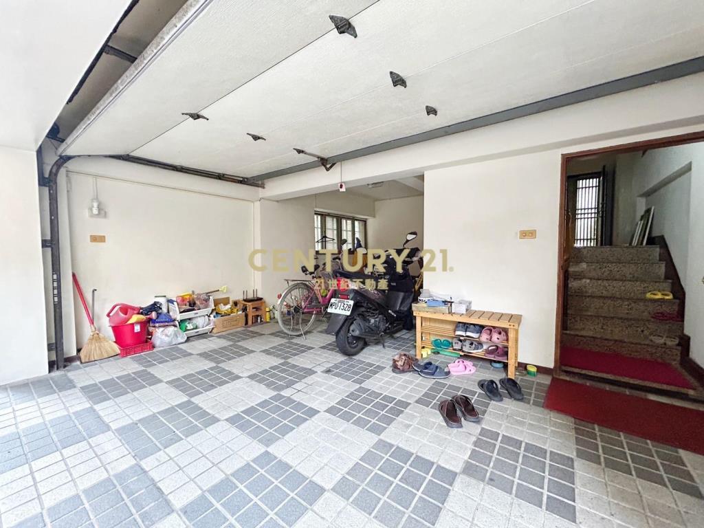 八期豐樂公園大地坪大面寬臨路別墅